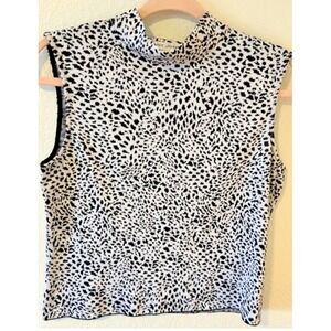 St. John Collection Quiet Luxury Sleeveless Mock Neck Animal Print Knit SZ SM